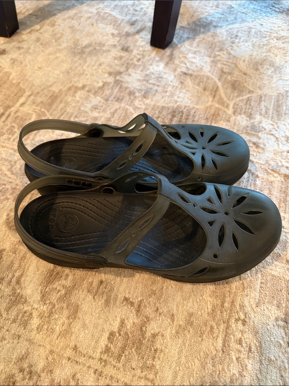 CROCS Carlie Cutout Clog Mary Jane Black Size 8